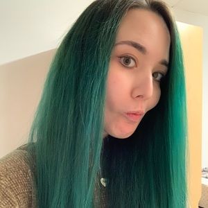 Meet your Posher, Ana